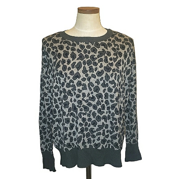 Isaac Mizrahi Crew Neck Leopard Print Ribbed Pullover Knit Sweater Gray Black XL - Picture 3 of 16